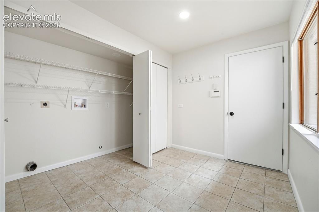 3330 Templeton Gap Road Unit: 20