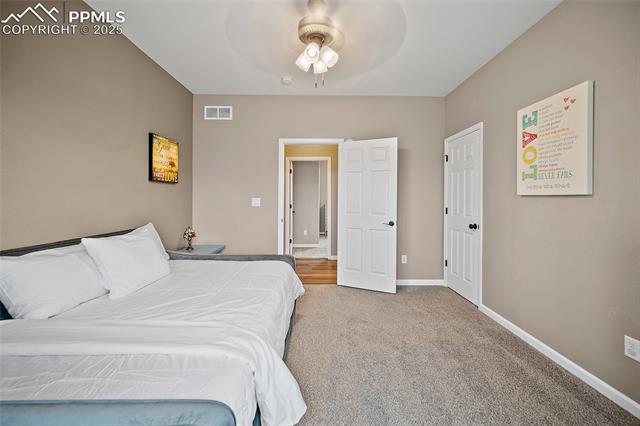 469 E Gentry Drive