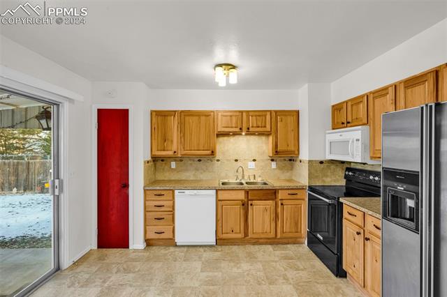 182 Regency Boulevard