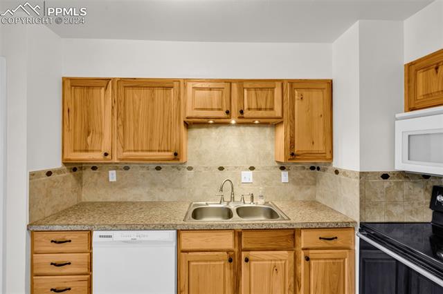 182 Regency Boulevard