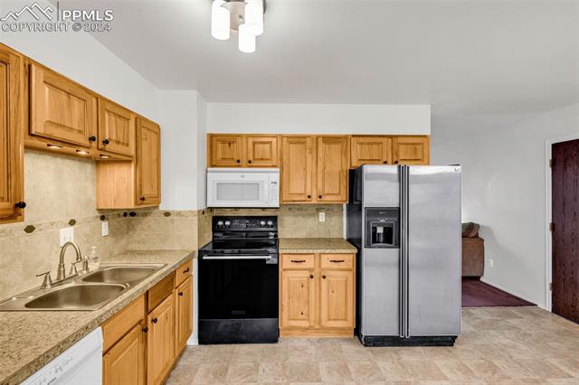 182 Regency Boulevard