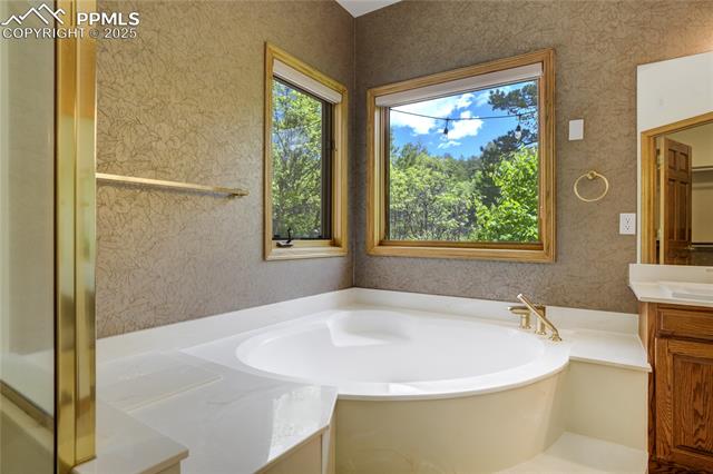 15635 Kingswood Drive