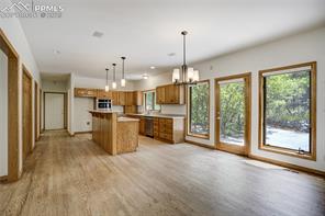 15635 Kingswood Drive