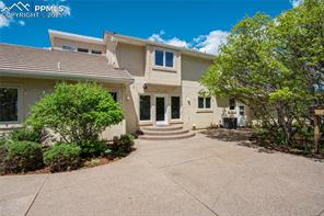 15635 Kingswood Drive