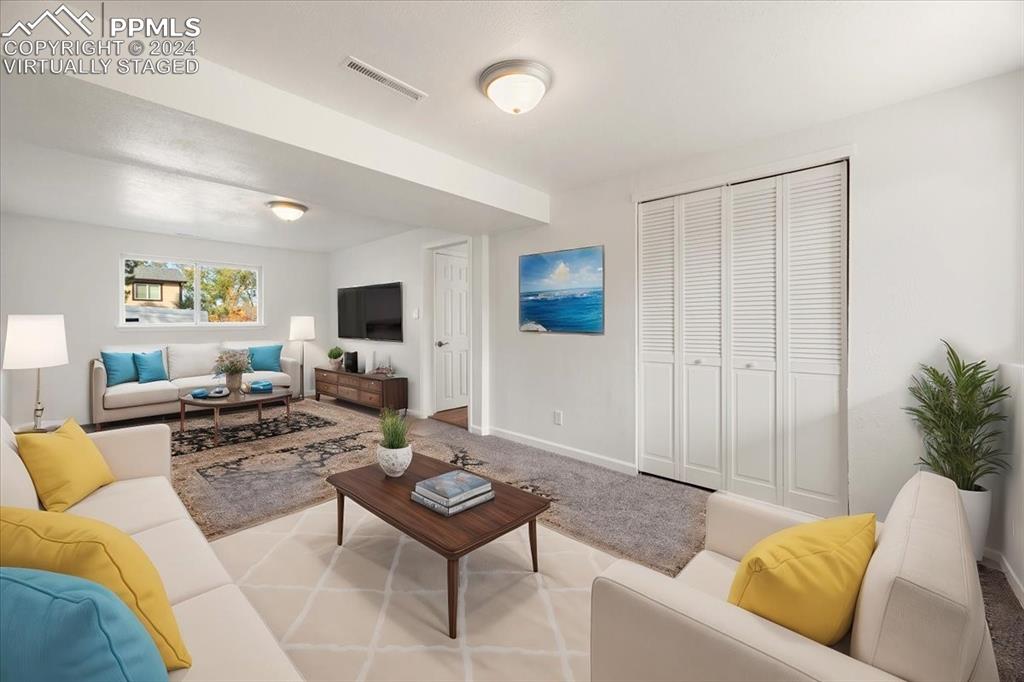 3325 Calaveras Way
