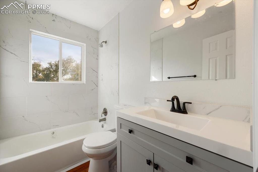 3325 Calaveras Way
