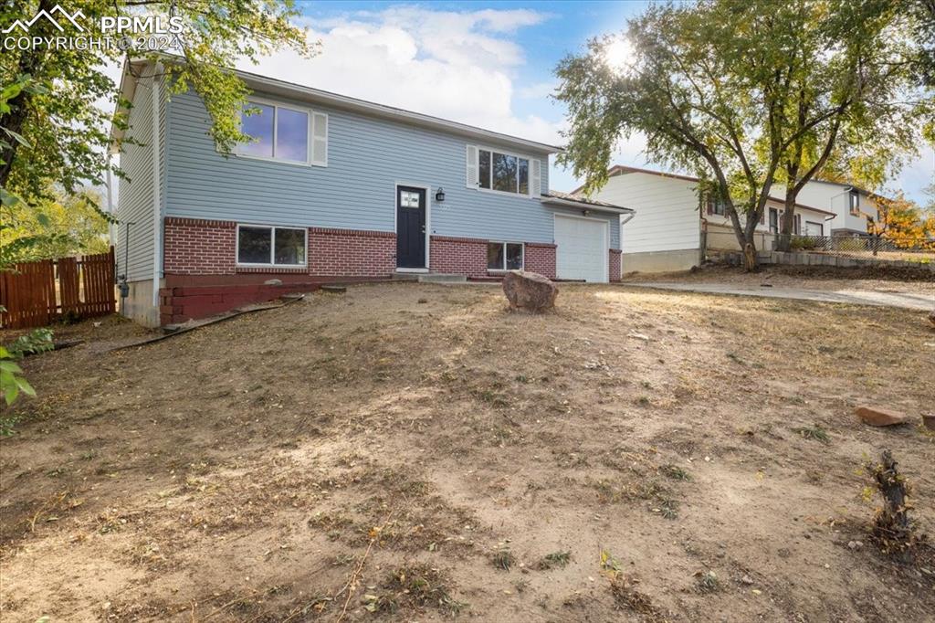 3325 Calaveras Way