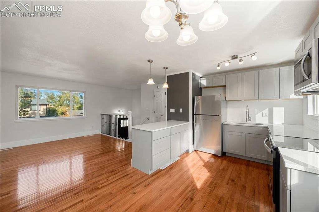 3325 Calaveras Way