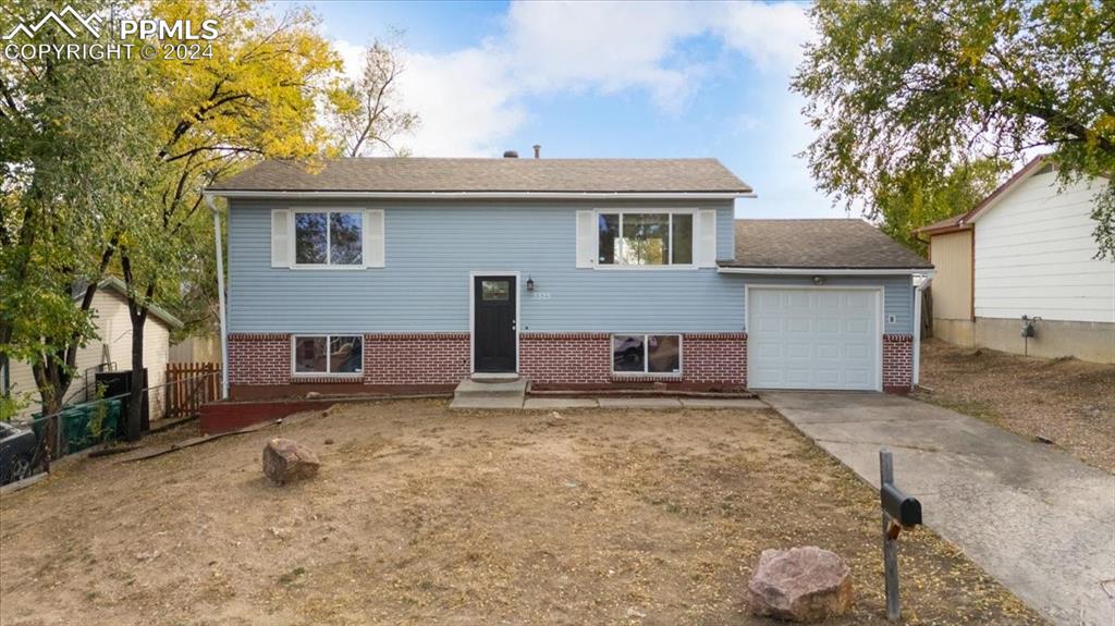 3325 Calaveras Way