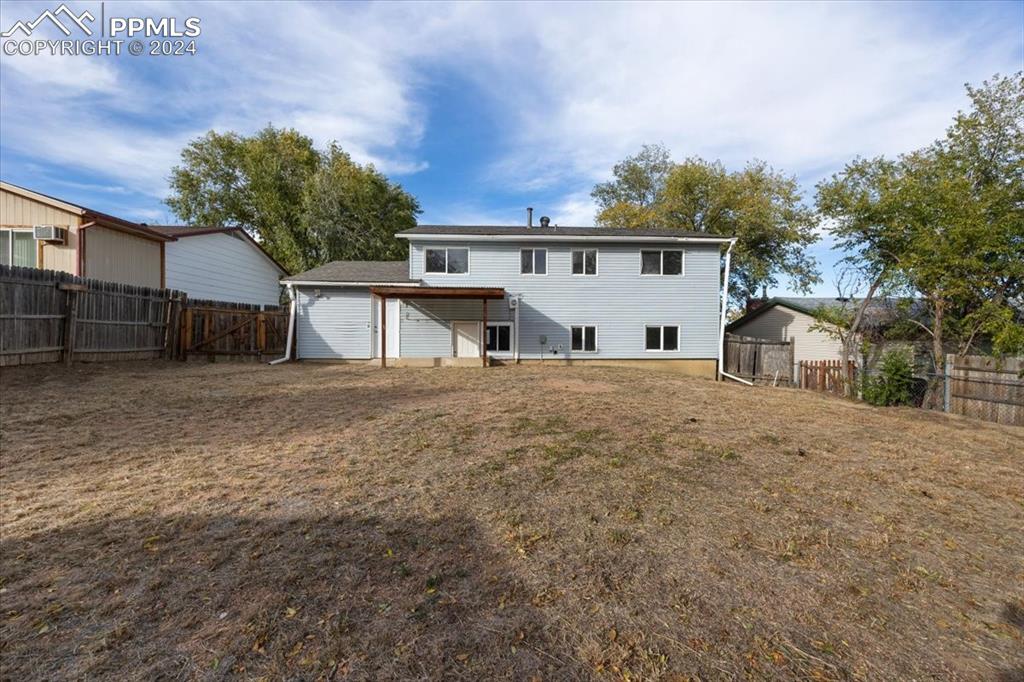 3325 Calaveras Way