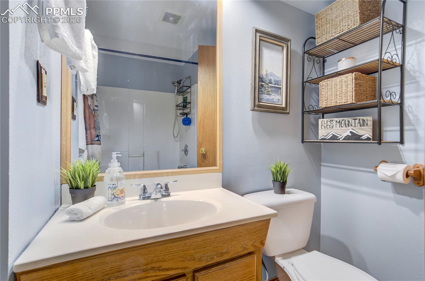 5205 Copper Drive