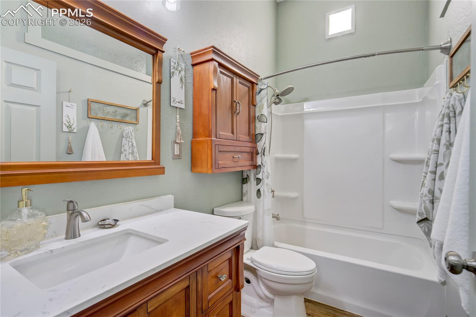 5205 Copper Drive