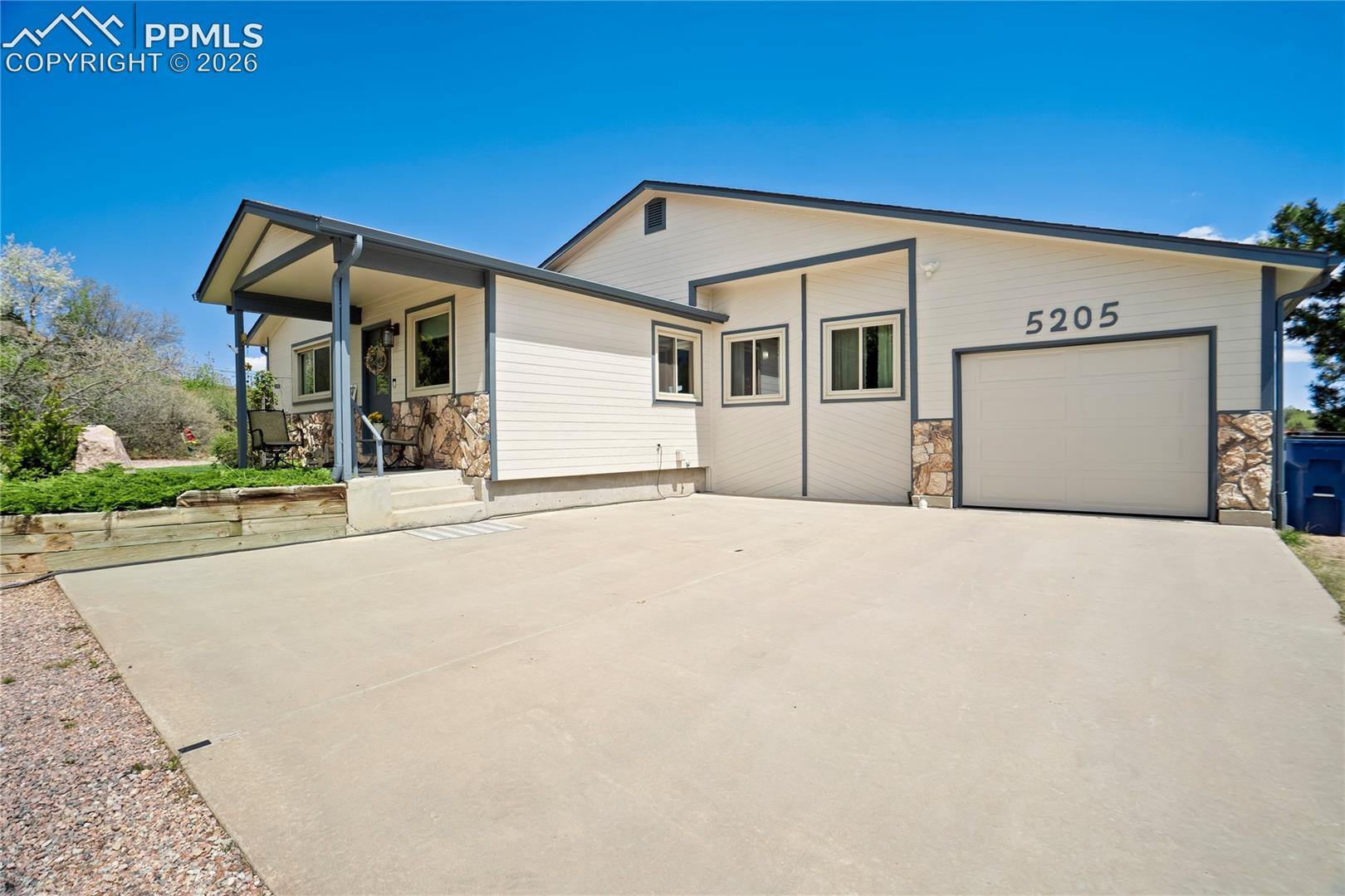5205 Copper Drive