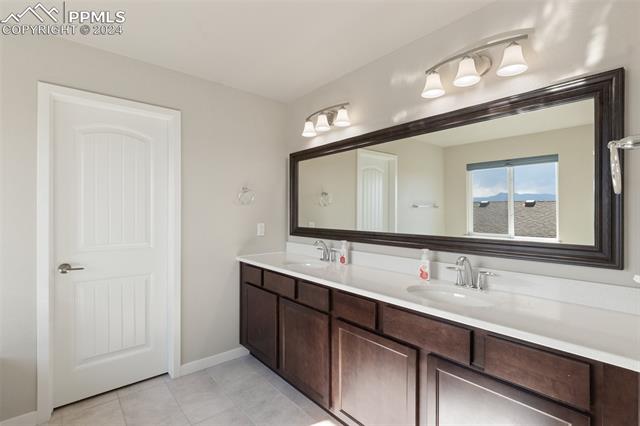 3311 Golden Meadow Way