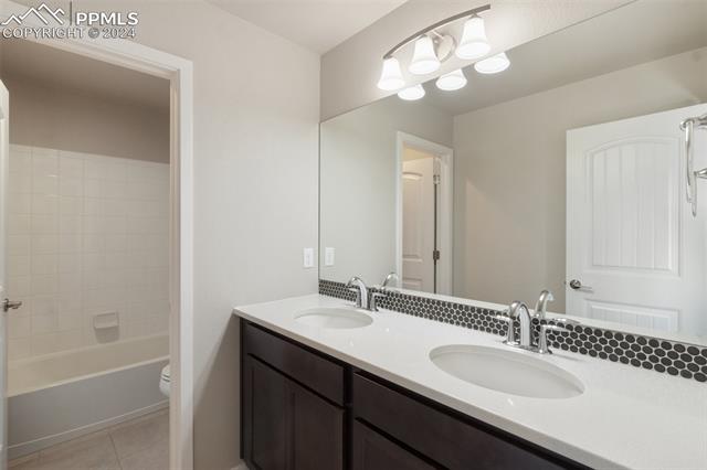 3311 Golden Meadow Way