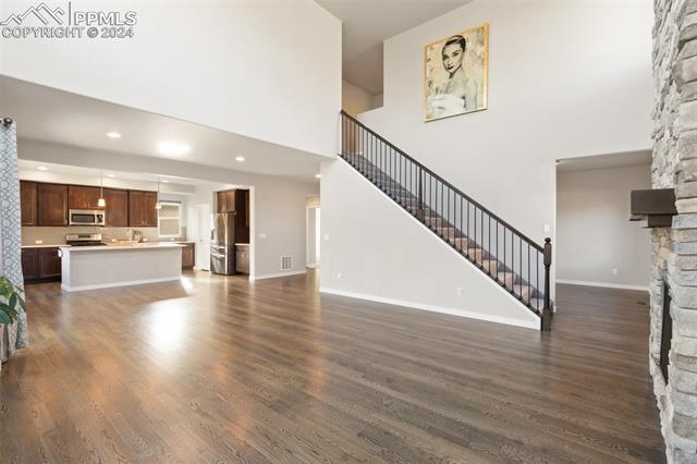 3311 Golden Meadow Way