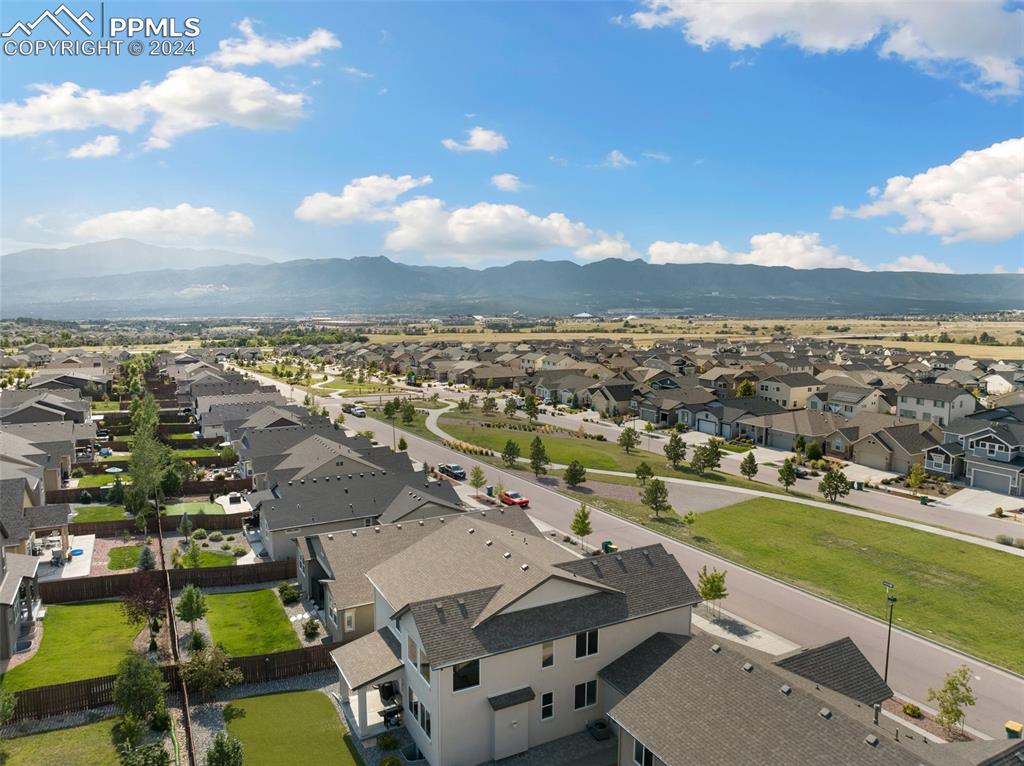 3311 Golden Meadow Way