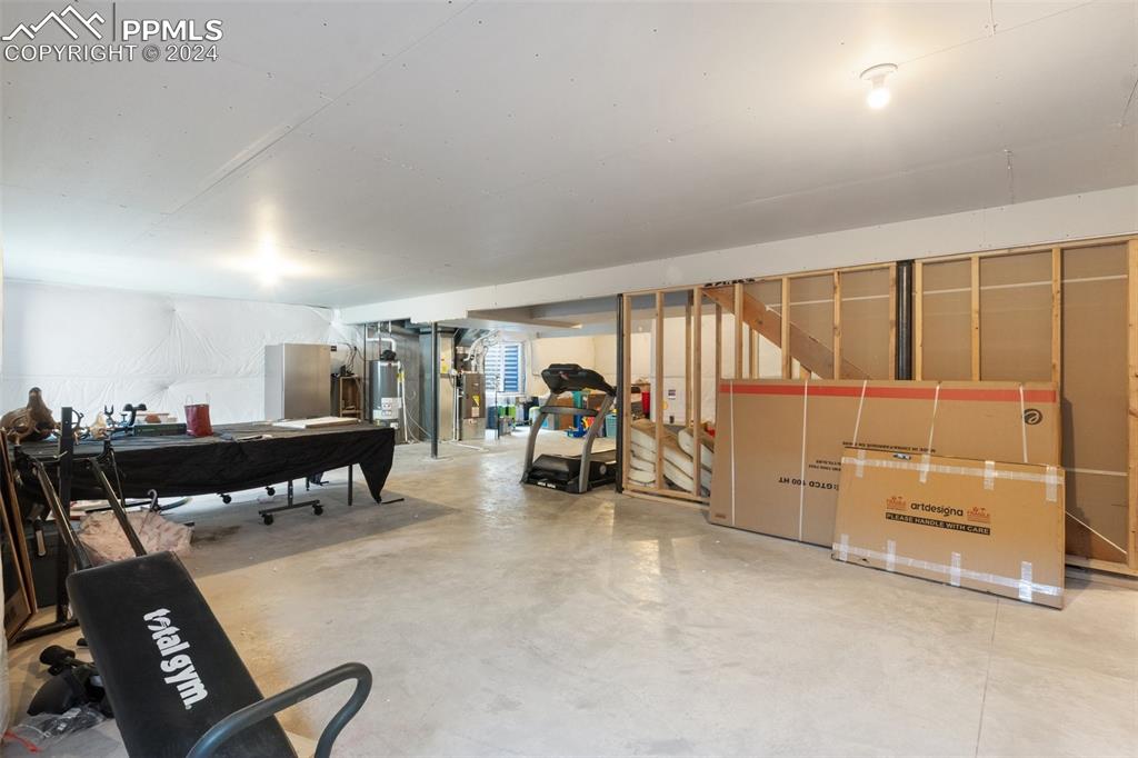 3311 Golden Meadow Way