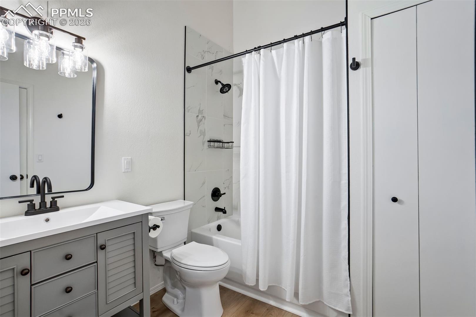 2242 Villa Rosa Drive