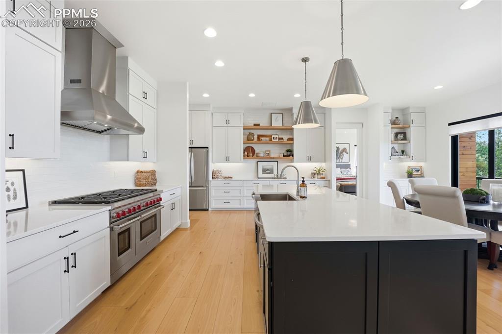 1005 Locklin Way