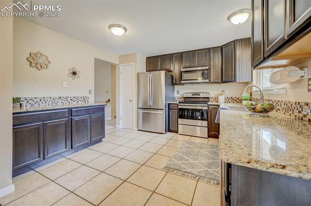 6404 Leadville Circle