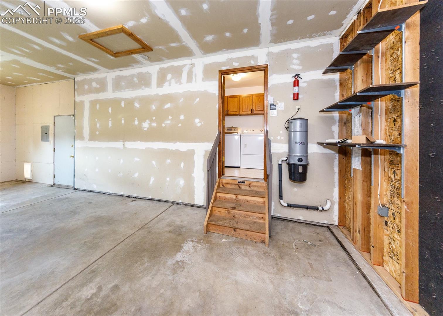 17908 New London Road