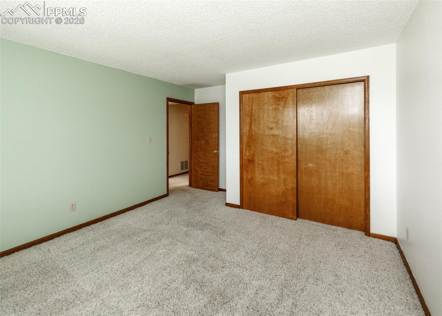 17908 New London Road