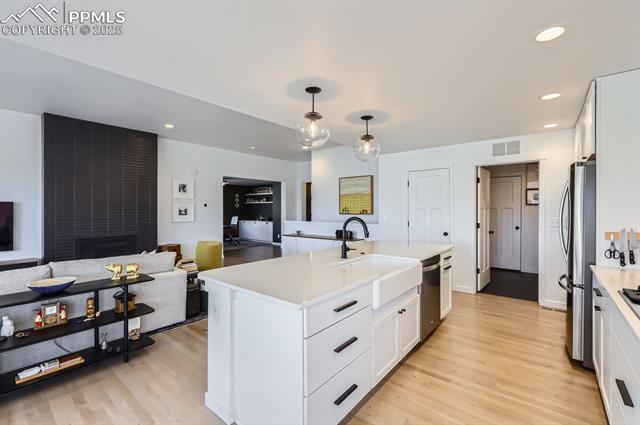 6827 Cumbre Vista Way