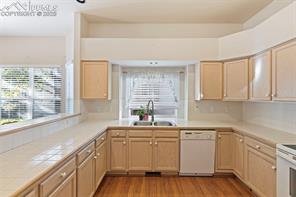 5747 Tradewind Point