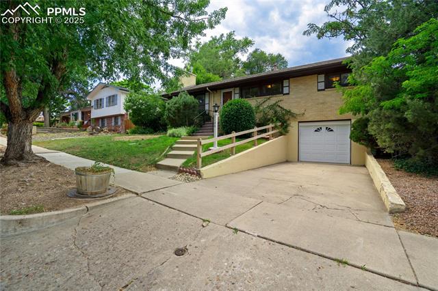 1120 N Logan Avenue
