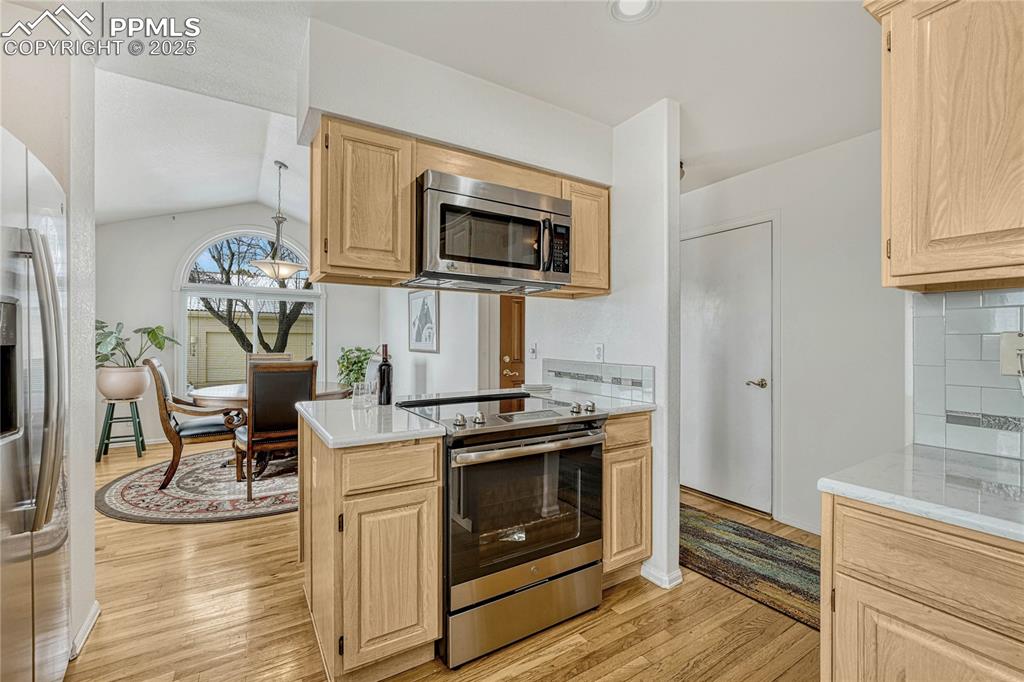 122 Luxury Lane
