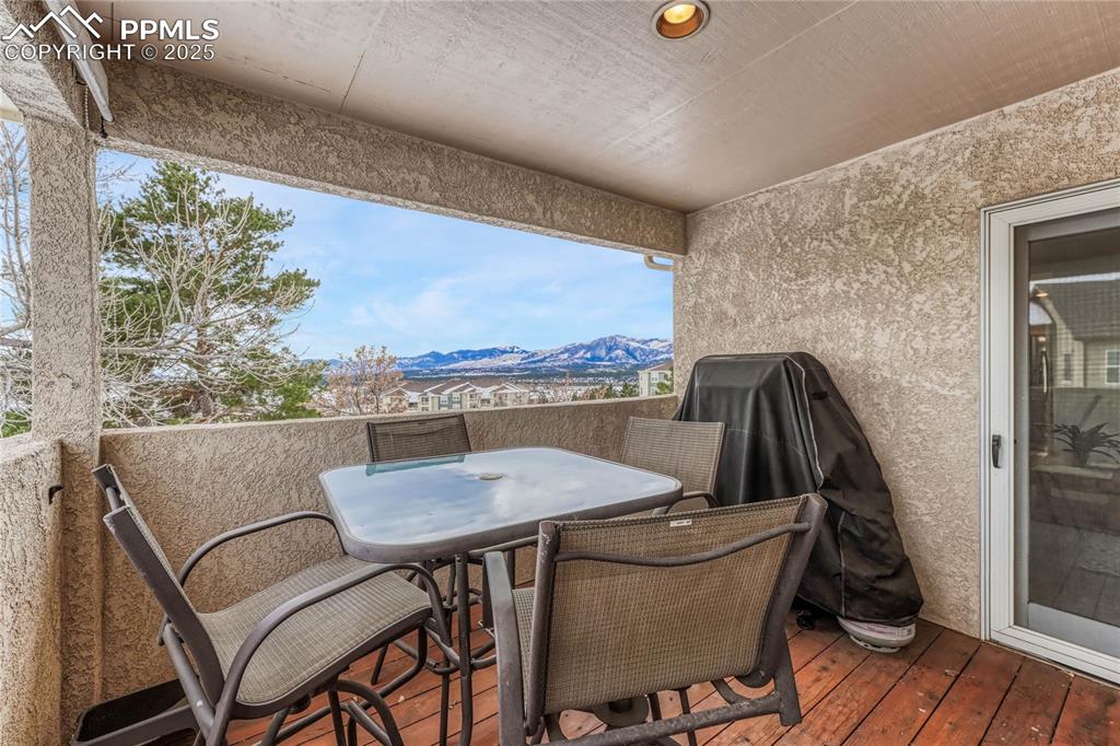 122 Luxury Lane