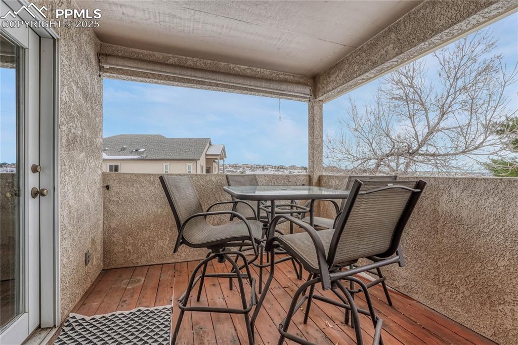 122 Luxury Lane