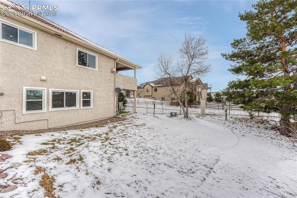 122 Luxury Lane