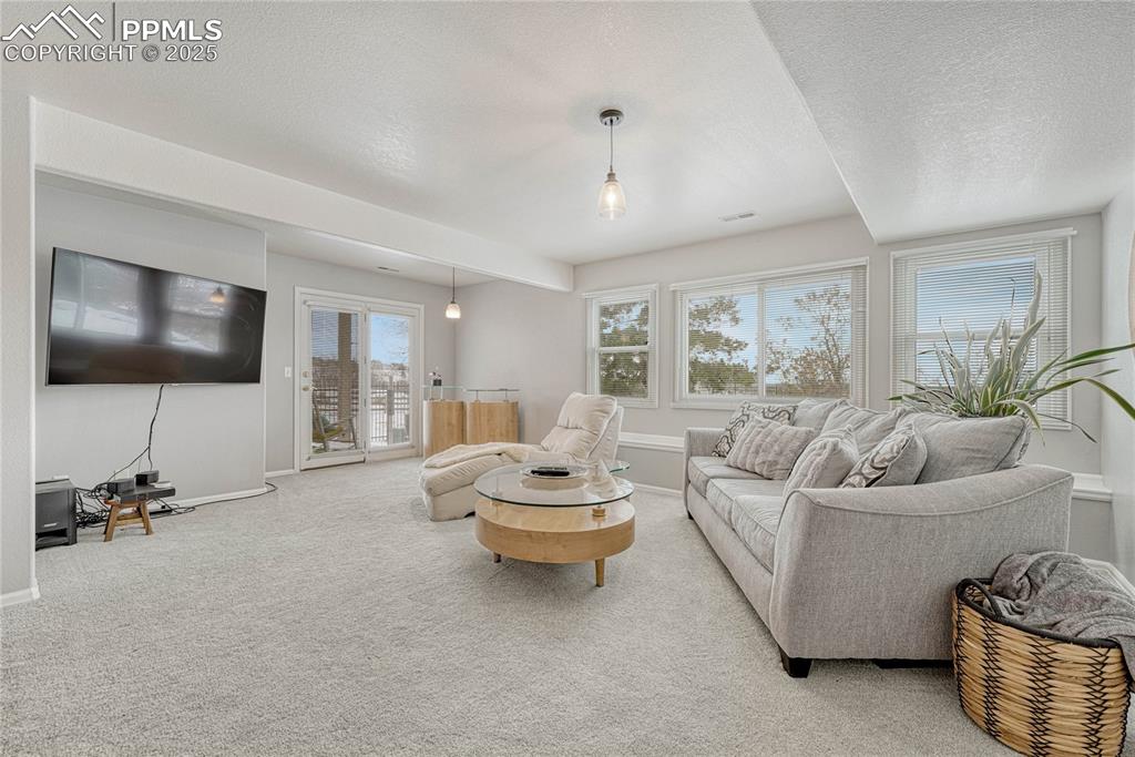 122 Luxury Lane