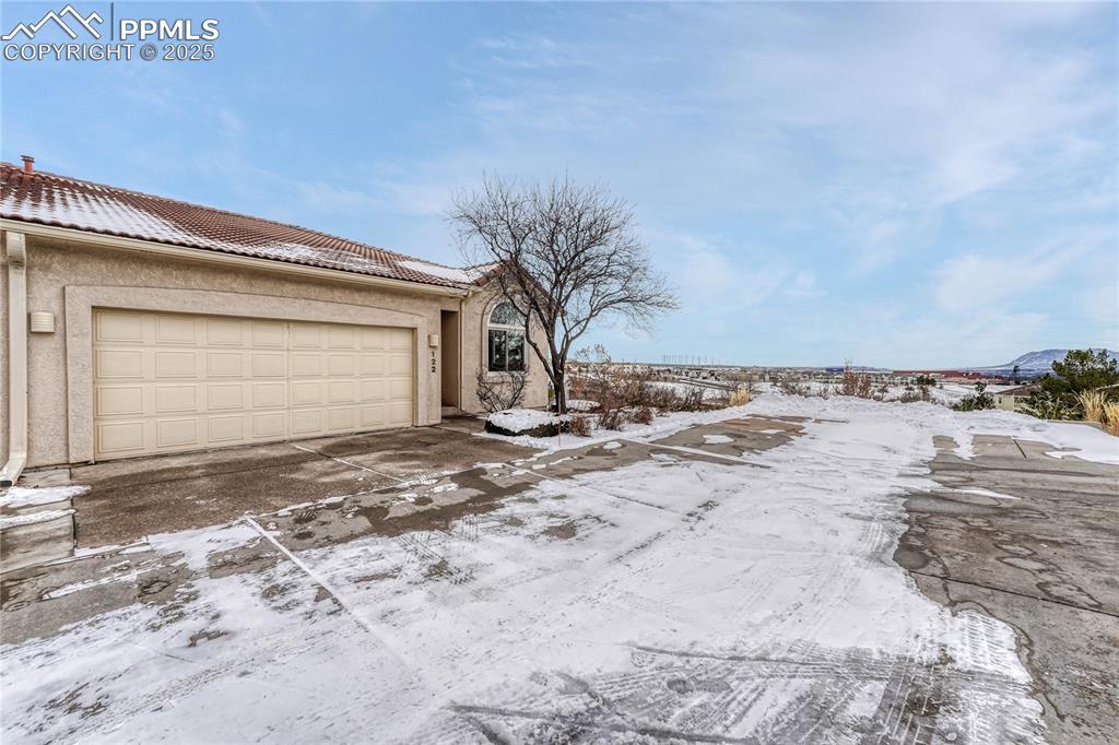 122 Luxury Lane