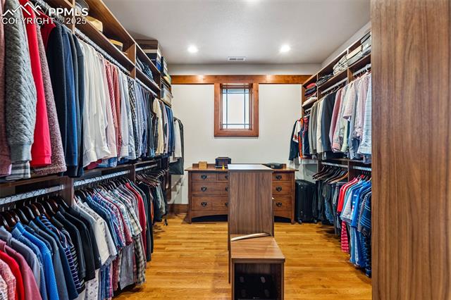 2455 Stratton Forest Heights