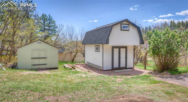 1030 Hidden Valley Road