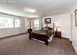 1030 Hidden Valley Road