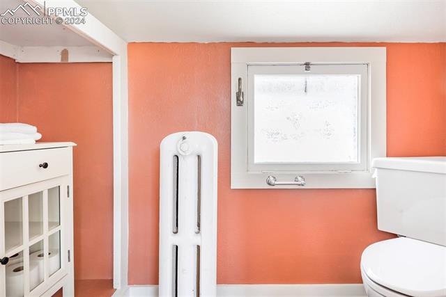 11 E Del Norte Street