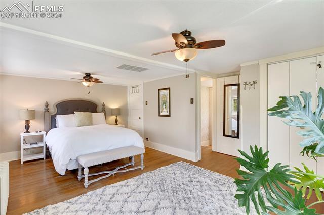 11 E Del Norte Street