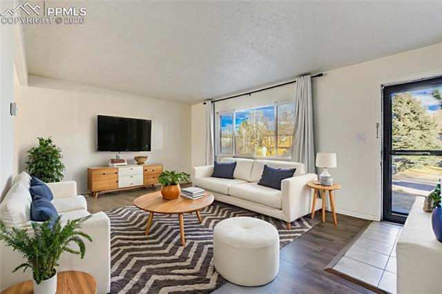 7240 Sullivan Circle