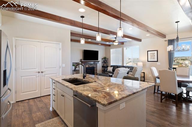 2127 Villa Creek Circle