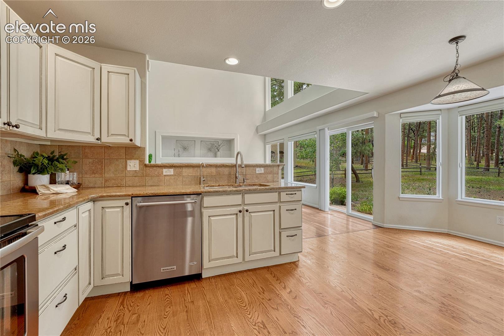 15849 Longmeadow Lane