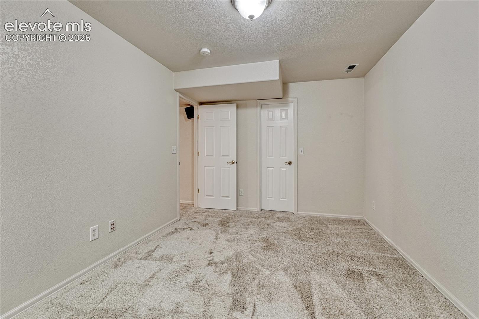 15849 Longmeadow Lane