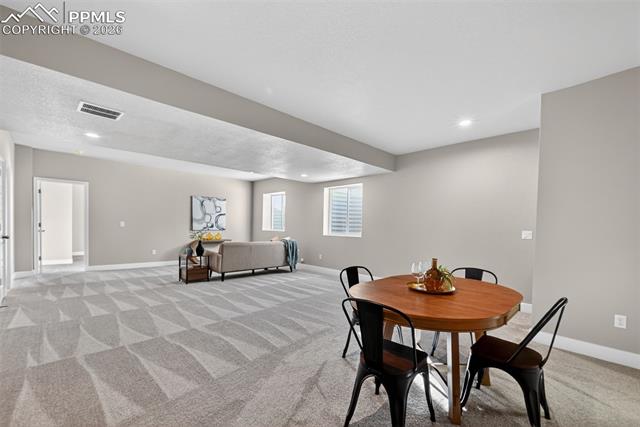 6429 Deco Drive