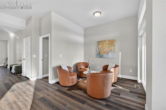 6429 Deco Drive