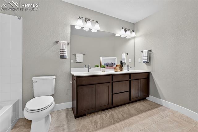 6429 Deco Drive