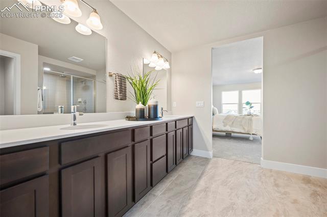 6429 Deco Drive
