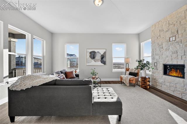 6429 Deco Drive